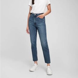 NWT Gap Sky High Rise Cheeky
Straight Jeans